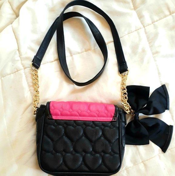 Betsey Johnson bow crossbody - Picture 6 of 8